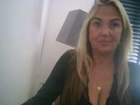 Charmant Sexy and very naughty So come and try me.