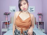camslut topless AickaChan
