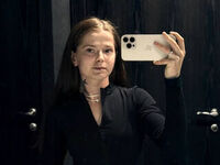 camgirl fingering pussy SilvaNayee