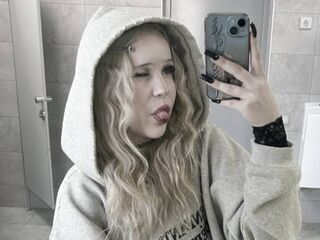 camporn live AlicaUwu