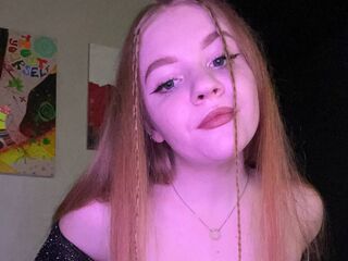 naked girl with webcam masturbating with sextoy AliceSmithen