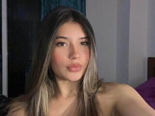camwhore masturbating with sextoy AmberEvelin