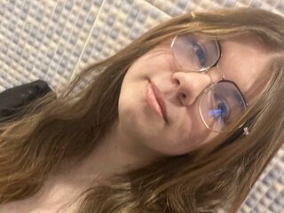 bedroom web cam AminaBlooms