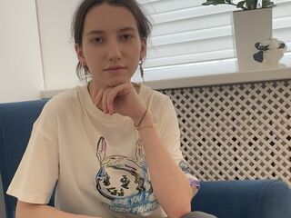 cam slut chat AmyCoxe