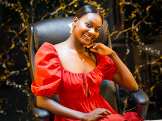 camgirl fingering shaved pussy AndreaStorm