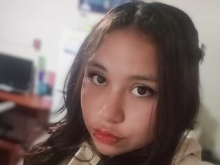 camgirl playing with vibrator AnieMartinez