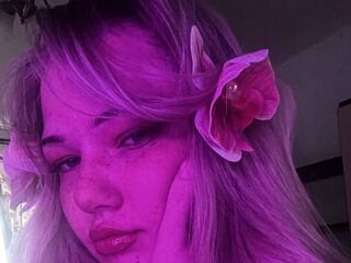 camgirl masturbating with dildo AshleaSenerchia