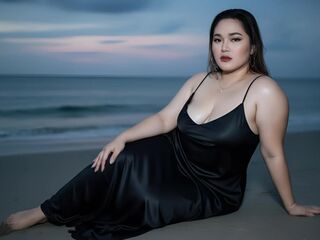 camgirl masturbating with dildo AtashaCollins