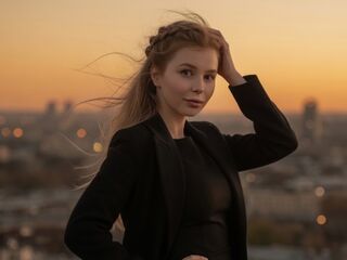 naked webcam girl AutumnKoetz