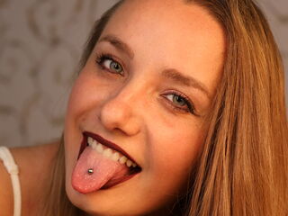 sexy webcam girl BelleCox