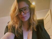 camgirl masturbating with sex toy BreckBarris