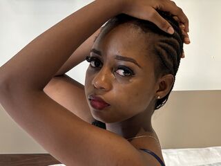 cam girl chatroom BrianaHadid