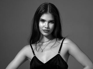 fingering girl cam CelesteHadids