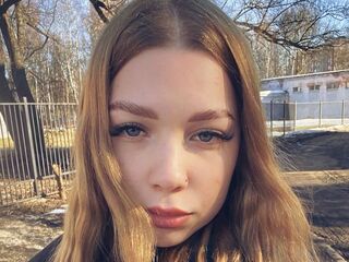 fingering girl chatroom ColletteSitzes