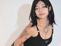 camslut showing tits DarlaKing