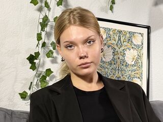 chat room webcam DonellaAndra