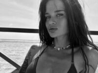 naked camgirl masturbating with vibrator EdiePrete