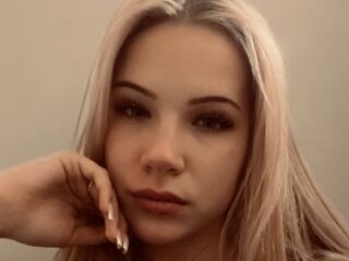 hot cam girl masturbating with sextoy EleonoraTutuska