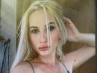 hot cam girl masturbating with vibrator ElzaKom