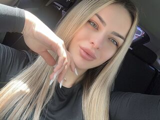 naughty webcamgirl EmyiliaBliss