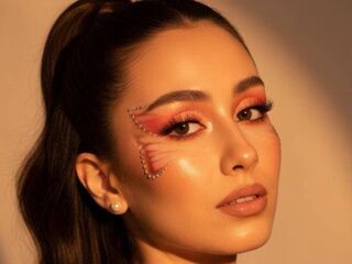 fingering girl cam EpifaniaDubuc