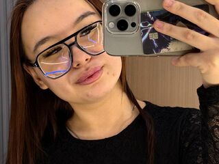 beautiful girl cam EvaCutten