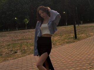 topless webcamgirl HirokoPedelty