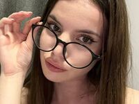 adult cam show JoannieZbierski