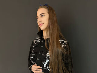 hot cam girl masturbating with vibrator KatheWalton