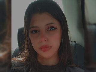 closeup webcam KattiaParker