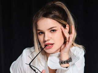 teaser web cam KellyHayden