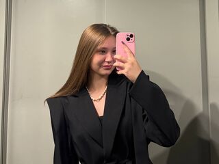 camgirl fingering shaved pussy KrissyChidester