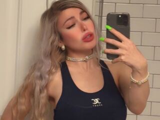 adult videochat webcam LauraTate