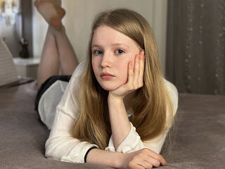 webcam bitch LilianHoward