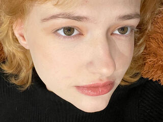 nude webcam girl LunaBeans