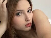 shower webcam MadelynWealer