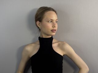 chat room live sex show MalliaLucioni