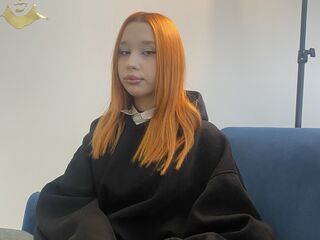 camgirl masturbating MariBorriello