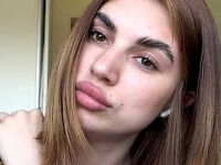naked camgirl masturbating with dildo MaryannaBracco