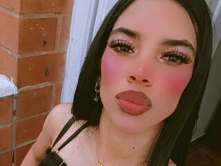 cam girl masturbating with vibrator MeliMoon