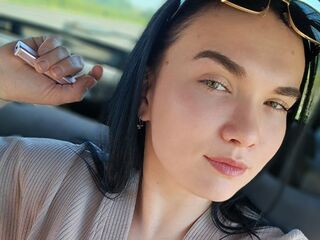 camslut fingering shaved pussy MelindaHeid