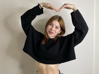 masturbating camgirl NadineGene