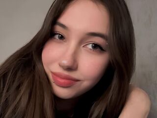 camgirl masturbating with vibrator NaomiWinslet