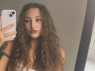 free live chatroom NicholMikrot