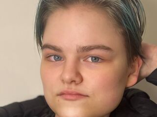 nude webcam girl NilaPerine