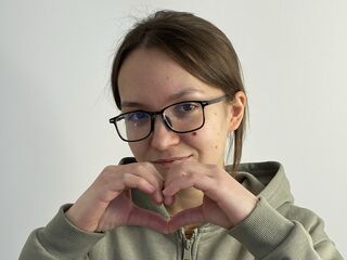 cam slut ShanitaMulrain