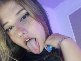 beautiful webcamgirl SofiiaVance
