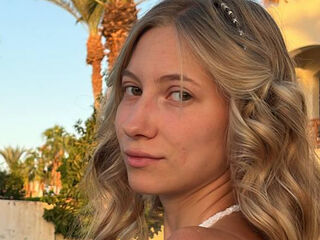 chatroom webcam photo TainaTatge