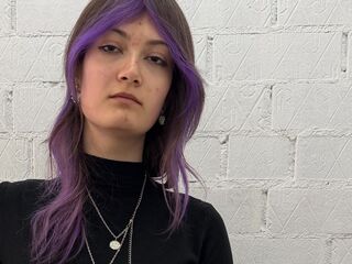 closeup web cam TieshaKresha