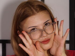 fingering girl chatroom VenicePatlan